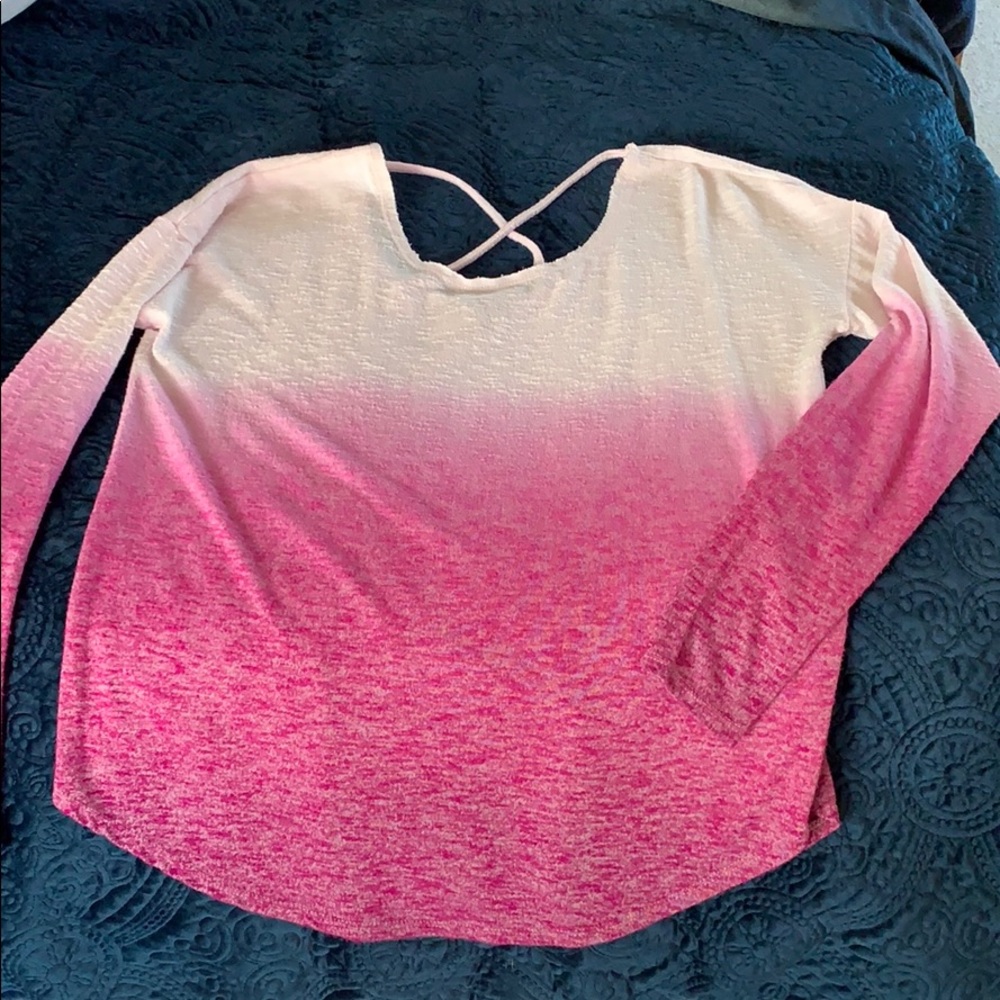Arizona size medium Junior top